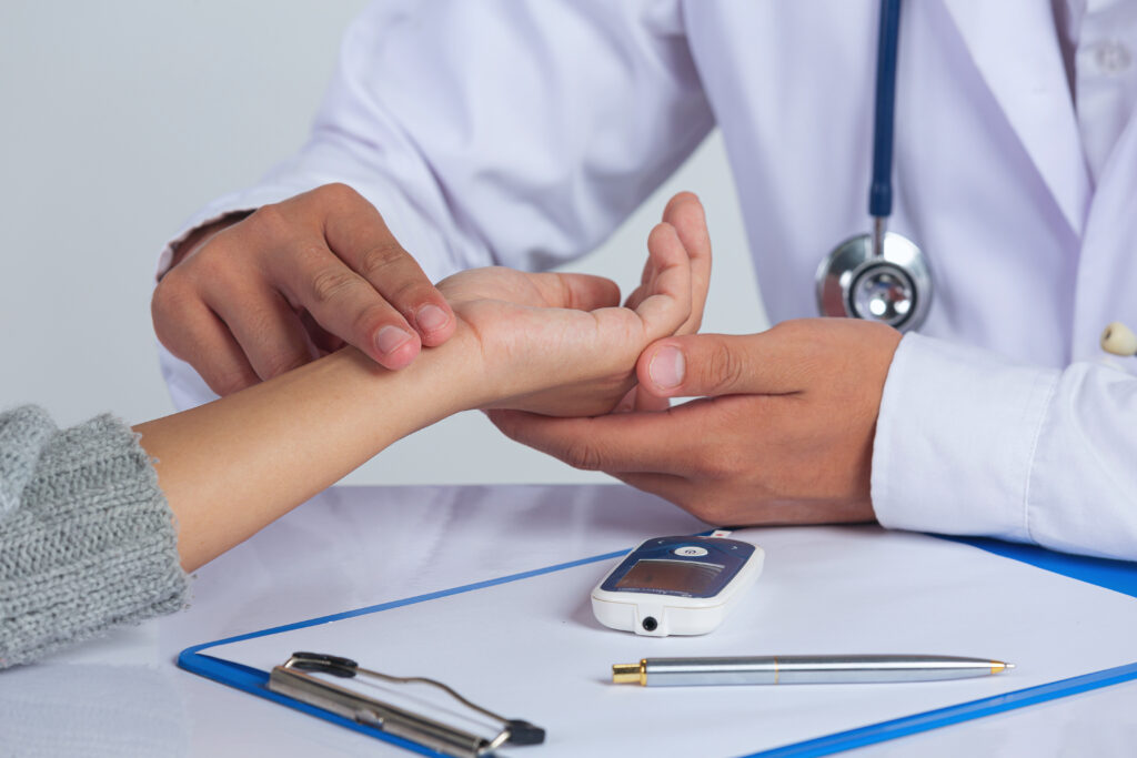 La diabetes también impacta en tus huesos y tu columna